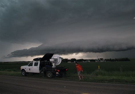 Persecución de tormentas y seguridad A qué peligros se enfrentan los