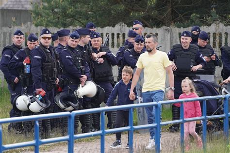 Policja I Du A Grupa Kibic W Na Meczu Na Szczycie W Hummel Lidze