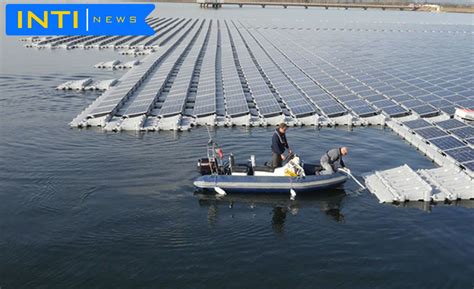 La Primera Planta Solar Flotante Del Mundo Sobre El Mar Es Creada En