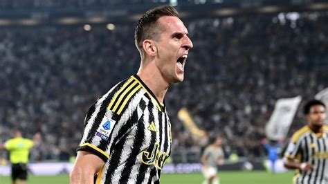 Juve Sorpresa Sul Ritorno Di Milik Il Nuovo Obiettivo