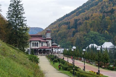 Slanic Moldova - Discover the Town in 50 Pictures | Universe Stars