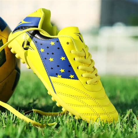 TOURSH Soccer Shoes Football Boots Men Superfly Cheap Football Shoes ...