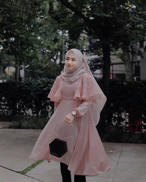 Nisa On Instagram “swing Swing Wearing Dress From Sheesha Id Merci