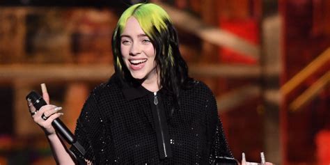 The Internet Can’t Agree On The Color Of Billie Eilish S Sneakers