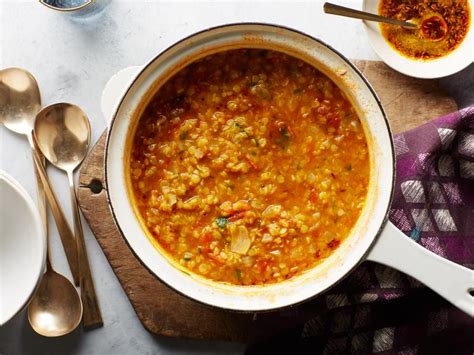 Mum's Everyday Red Lentils Recipe | Aarti Sequeira | Food Network