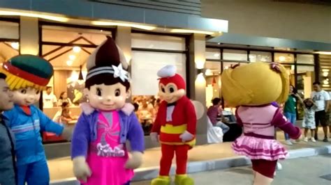 Jollibee Dancing