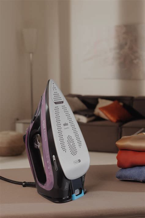 TexStyle 9 steam iron | Braun International