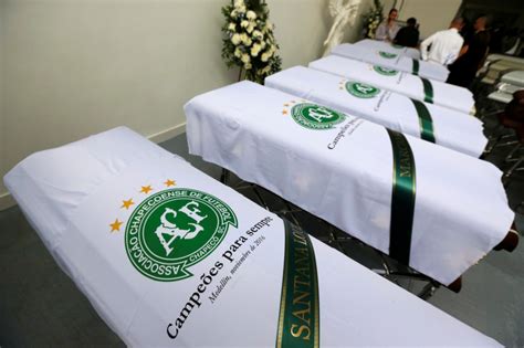 Chapecoense plane crash: Bolivian officials arrest LaMia Airlines owner ...