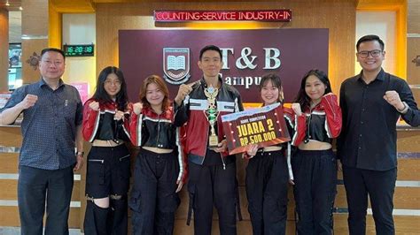 Institut Bisnis It B Raih Juara Dance Competition Tribun Medan