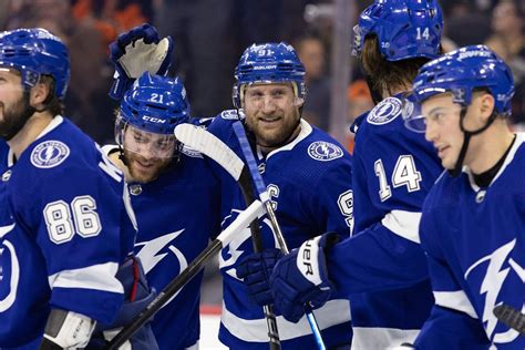 Tampa Bay Lightnings Steven Stamkos Hits 1 000 Point Milestone