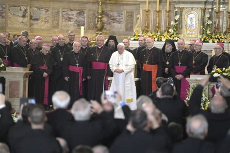 El Papa Pidió Desde Hungría Que La Iglesia Dé Consuelo A Los Migrantes