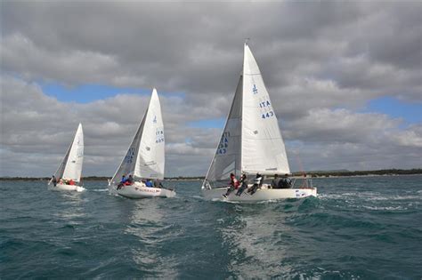 Regate Della Classe J24 Nel Golfo Di Alghero