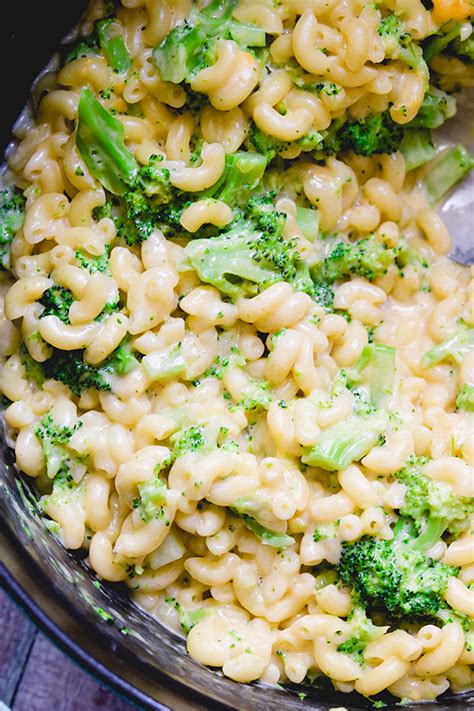 One Pot Broccoli Mac And Cheese Joanne Eats Well With Others