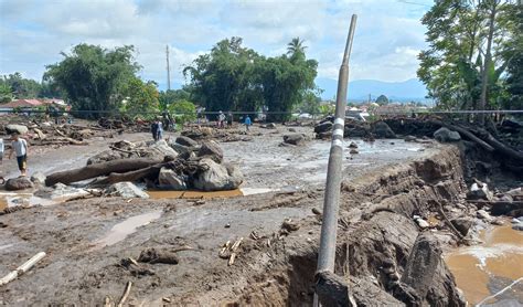 Update Banjir Bandang Agam Orang Meninggal Puluhan Luka Luka