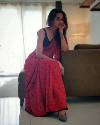 Radhika Narayan Top Hot And Beautiful Pics