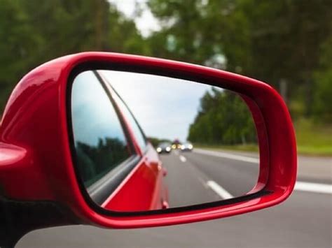 4 Ways to Reduce Blind Spots When Driving – Film Daily