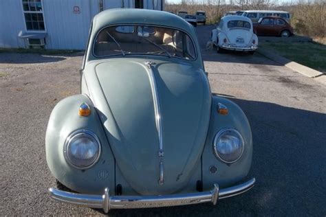 Mikes Split Window 1952 VW Beetle Barn Finds