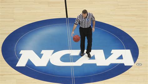 Sweet 16 breakdown from our NCAA tournament experts