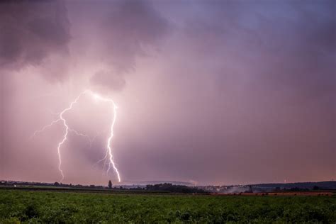 Wetter In Niedersachsen Experten Warnen Gewitter Und Starkregen Im