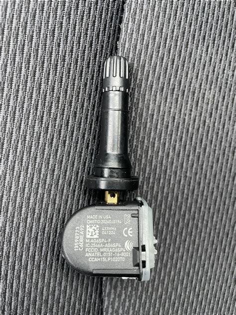 Датчик давления шин. — Chevrolet Cruze (2G), 1,4 л, 2018 года | шины ...