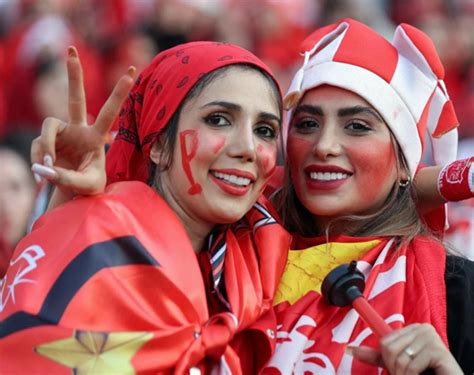 Iran Politics Club Iranian Sexy Soccer Babes Persian Football Fan Girls 7