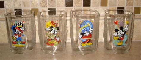 Disney 2000 Commemorative Glasses Complete Walt Disney World For