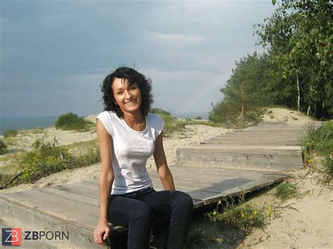 Petite Tit Mummy ZB Porn