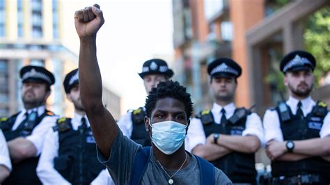 Black Lives Matter Protests: Powerful Photos From Around the World ...