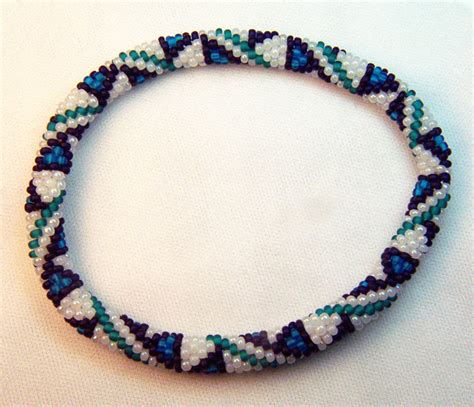 string bracelet patterns-Knitting Gallery