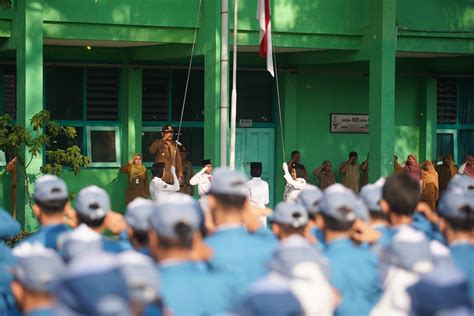 Jadi Pembina Upacara Di Sman Wali Kota Beri Motivasi Peserta Didik