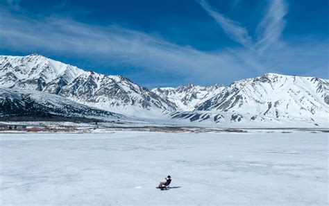 Satellite photos show dramatic scale of Sierra snow in 2023 - Los ...