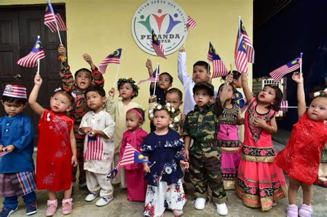 Kibar Jalur Gemilang Pupuk Rasa Patriotisme Sejak Kecil Malaysiaaktif