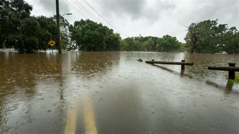 Support Victims Of The Queensland And Nsw Flooding Disaster By Donating