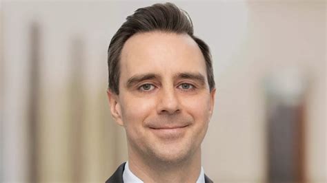 Axa Schweiz Volker Reinthaler Wird Neuer Chief Financial Officer HZ