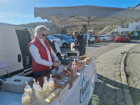 En Images Caf De La Plage Transats Palmiers Succ S De La Bien