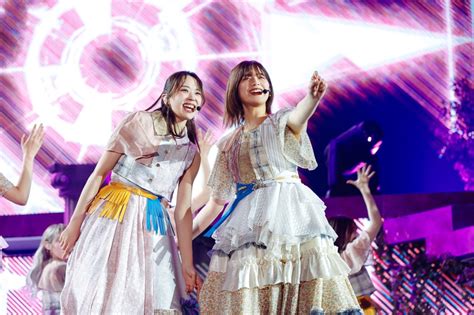 櫻坂46・渡邉理佐、笑顔と涙の卒業コンサート！ 欅坂曲から櫻坂・最新曲まで7年間の集大成を披露 画像一覧（38 43） The