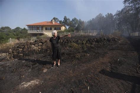 Los Incendios Golpean El Sur De Galicia Más De 800 Hectáreas Arrasadas