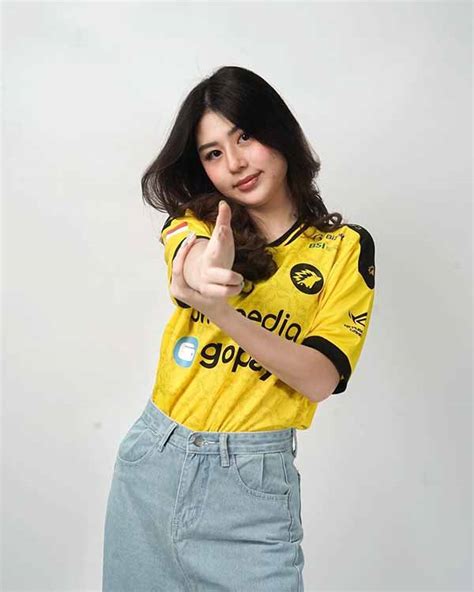 Profil Biodata Lydia Ba Onic Esports Yang Super Cantik Dan Jago