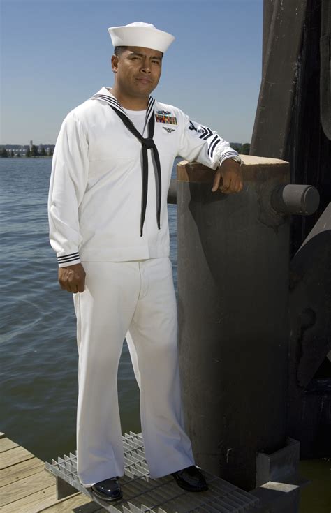 uniforms of the us navy | Vêtements bleu marine, Uniforme de marin ...