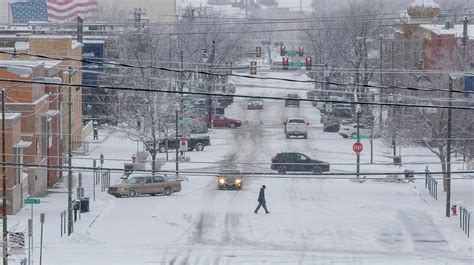 Winter Storm Eboni Blizzard Warnings Across Midwest Snow In Plains