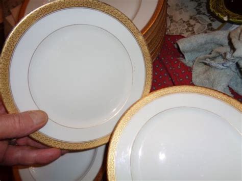 GDA Limoges Gold Encrusted Porcelain Saladeplates 7 1 2 Inch France