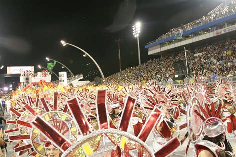 Not Cias Da Cidade De Votorantim Foli Es De Votorantim Desfilam Na Tom