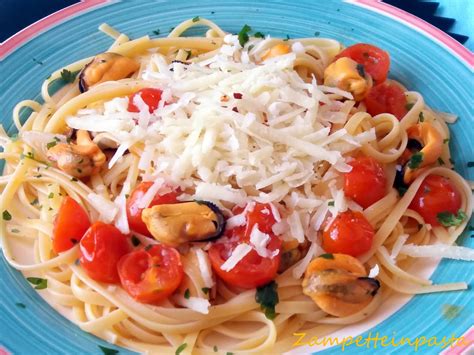 LINGUINE CON COZZE POMODORINI E PECORINO ZAMPETTE IN PASTA