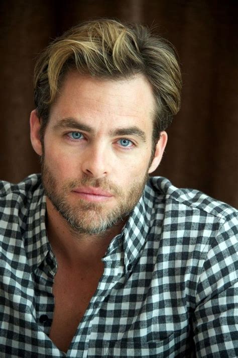 Cute Short And Full Beard Styles For Men Chris Pine Cris Pine