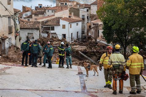 Bilder Der Flutkatastrophe Historisches Unwetter Trifft Spanien N