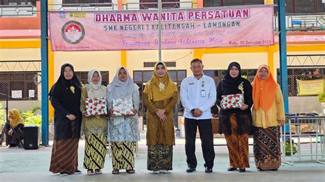 DHARMA WANITA PERSATUAN SMK NEGERI 1 KALITENGAH LAMONGAN Memperingati