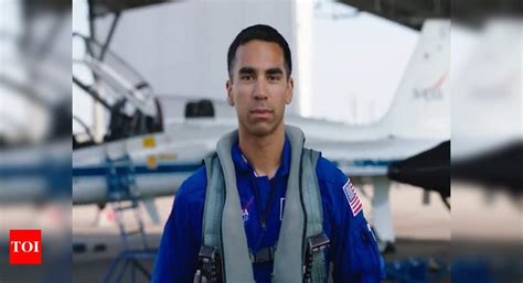 Indian American Among 18 Astronauts Selected For Nasas Manned Moon Mission Times Of India