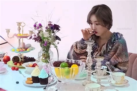 GFriend S SinB Hwang Eunbi GFRIEND X Shopee Behind The Scene 2019