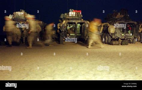 Us Marines Of The 3rd Light Armored Reconnaissance Battalion 3rd Lar