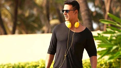 Akshay Kumar Hospitalized After Testing Positive For COVID 19 Says